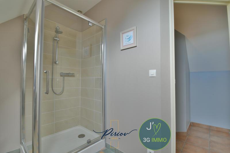 Villa - 252 m² - 13 pièces