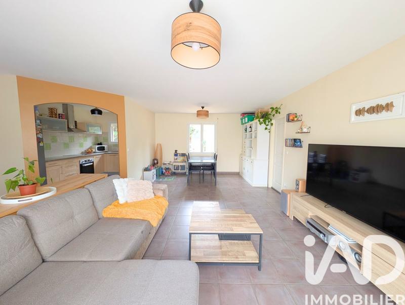 Maison - 96 m² - 5 pièces