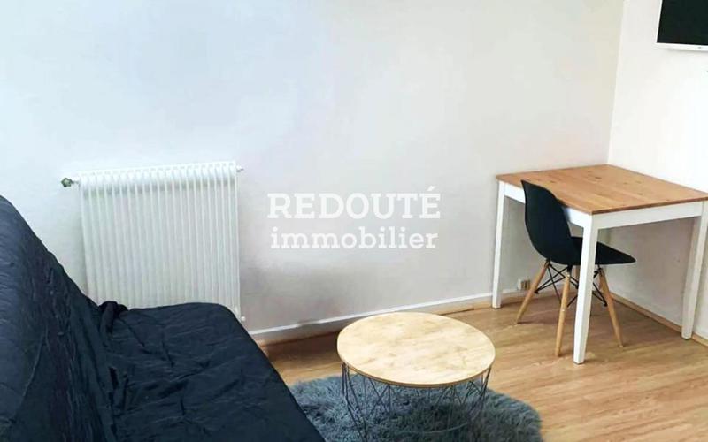 Studio - 11 m² - 1 pièce