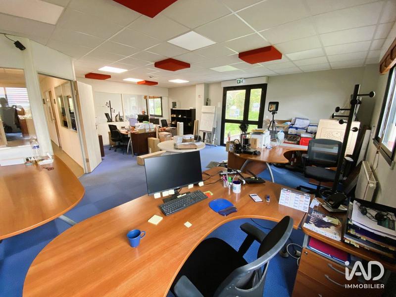 Bureau - 335 m²