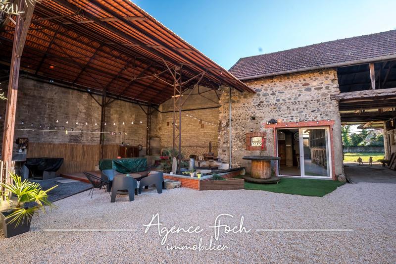 Maison ancienne - 240 m² - 7 pièces