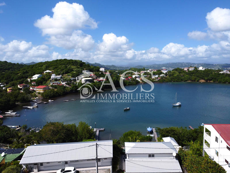 Maison - 227 m² - 8 pièces