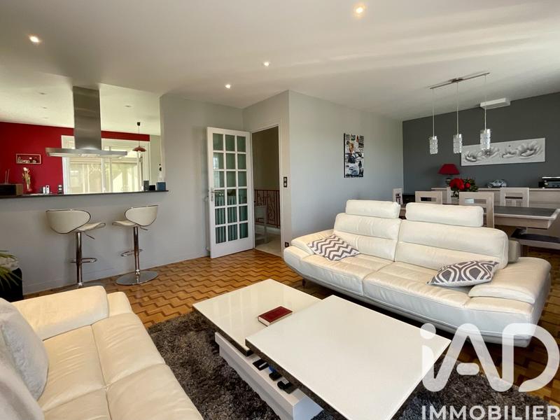 Maison - 122 m² - 5 pièces