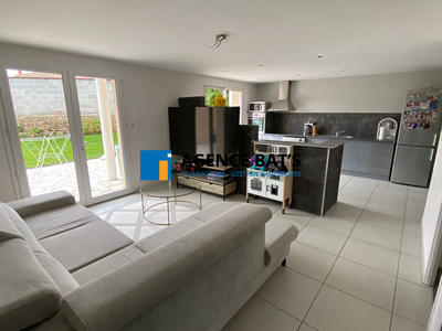 Maison - 235 m² - 6 pièces