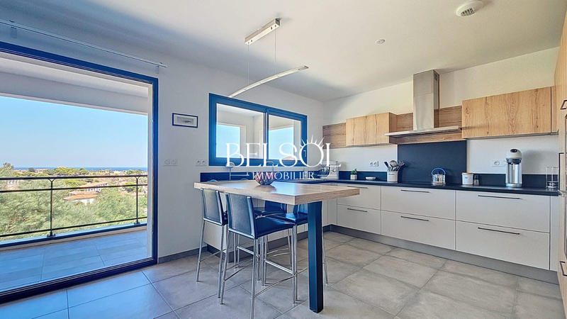 Maison contemporaine - 160 m² - 4 pièces