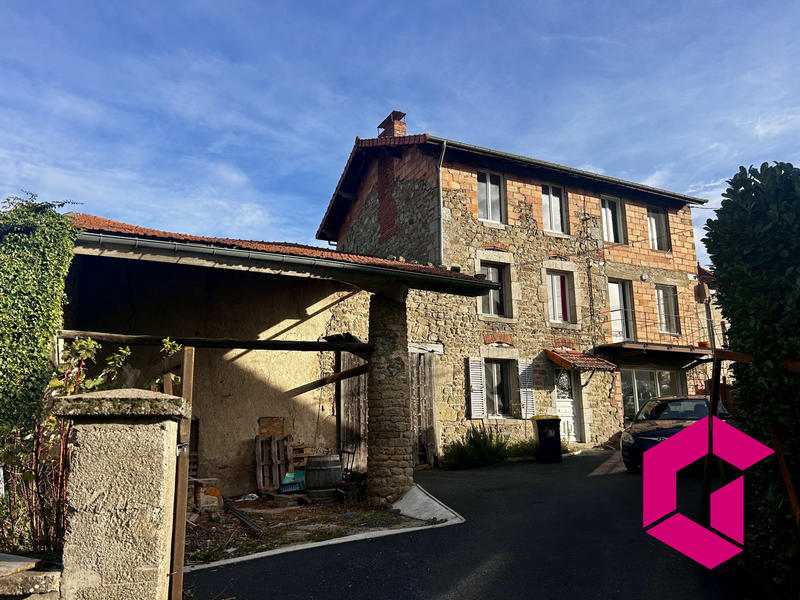 Maison ancienne - 207 m² - 7 pièces