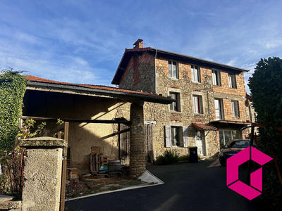 Maison ancienne - 207 m² - 7 pièces