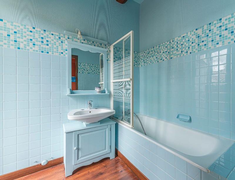 Maison - 325 m² - 9 pièces