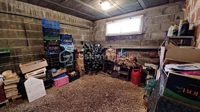 Maison traditionnelle - 145 m² - 9 pièces