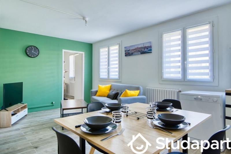 Chambre - 9 m² - 1 pièce