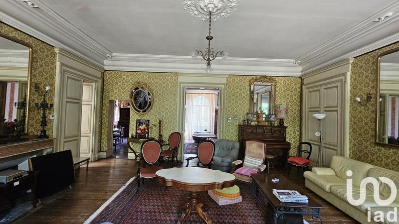 Château - 577 m² - 8 pièces