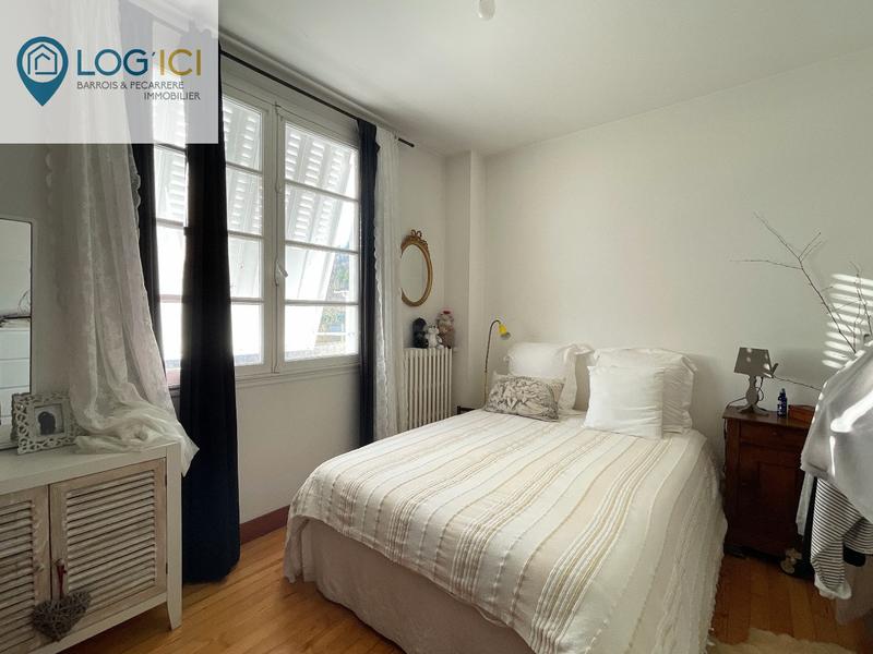 Maison - 338 m² - 13 pièces