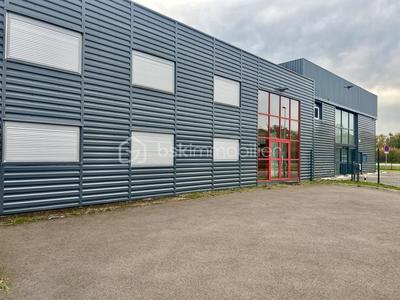 Local d'activité / Entrepôt - 193 m² - 6 pièces