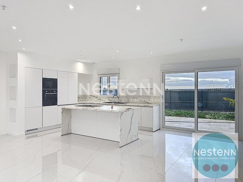 Maison - 140 m² - 5 pièces