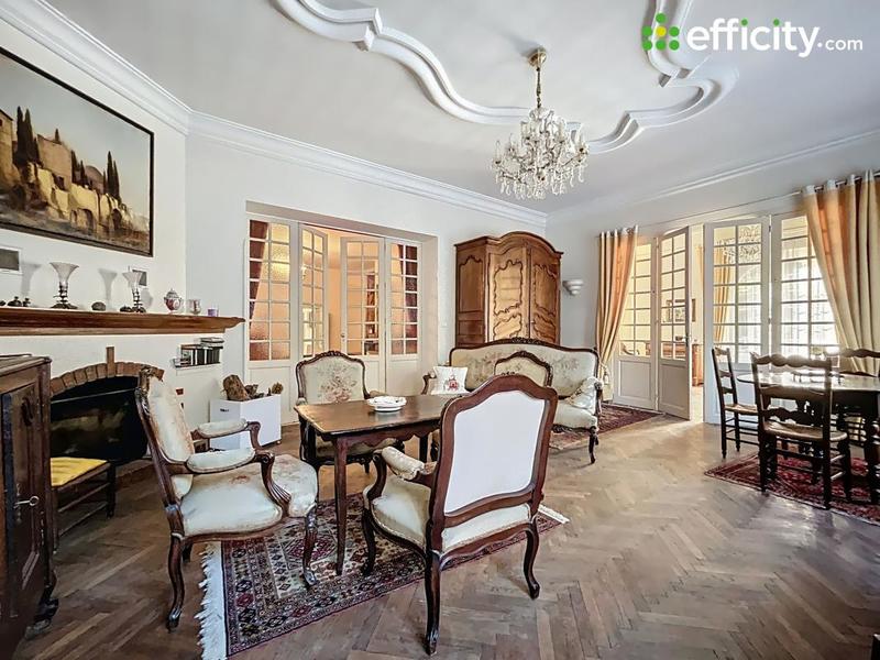 Maison bourgeoise - 275 m² - 8 pièces