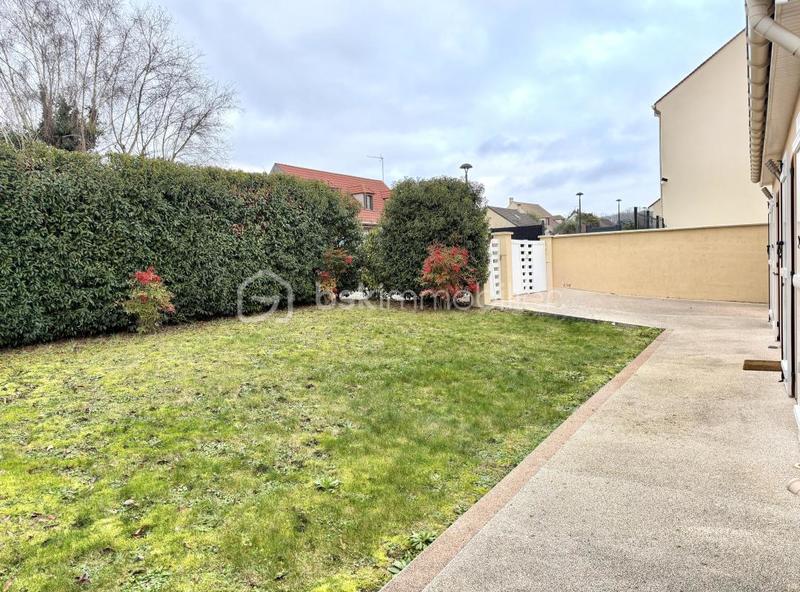 Maison - 103 m² - 6 pièces