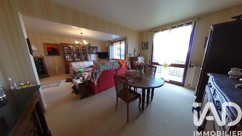 Appartement - 99 m² - 5 pièces