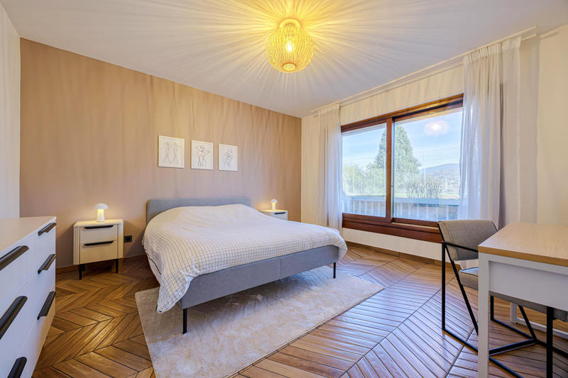 Appartement - 93 m² - 3 pièces