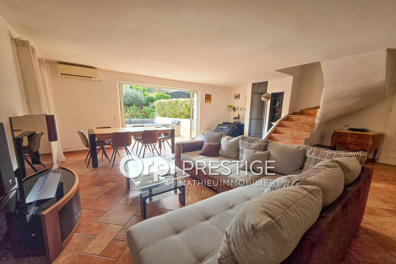 Maison - 130 m² - 5 pièces