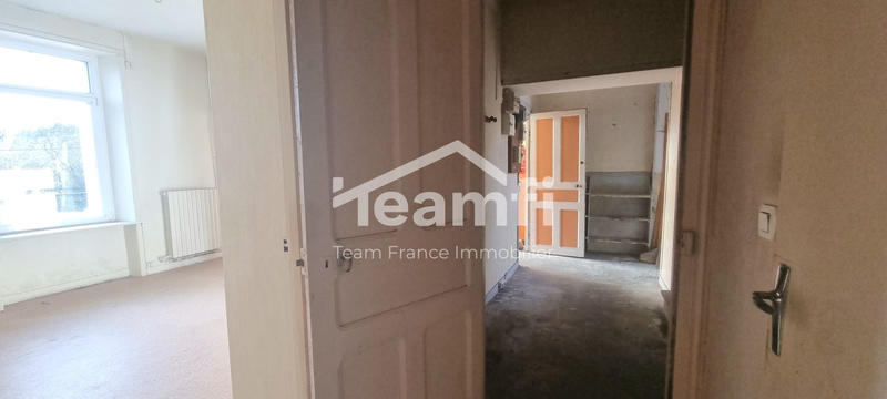 Maison - 230 m² - 9 pièces