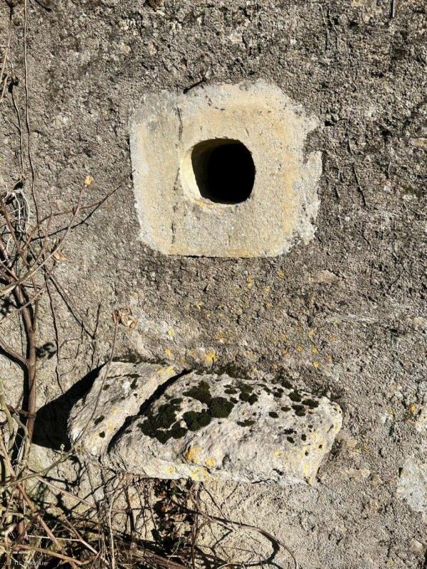 Maison en pierre - 1 859 m² - 4 pièces