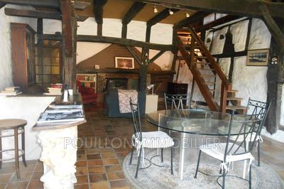 Maison - 241 m² - 8 pièces