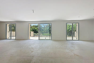 Appartement - 107 m² - 4 pièces