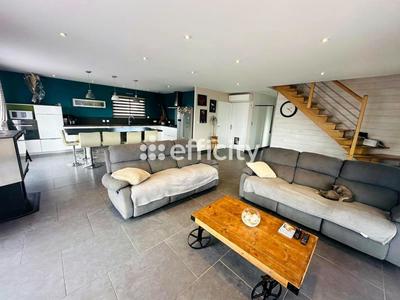 Maison - 138 m² - 6 pièces