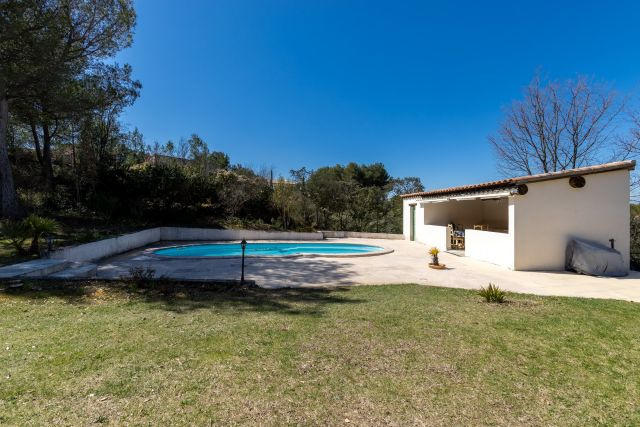 Maison - 160 m² - 7 pièces