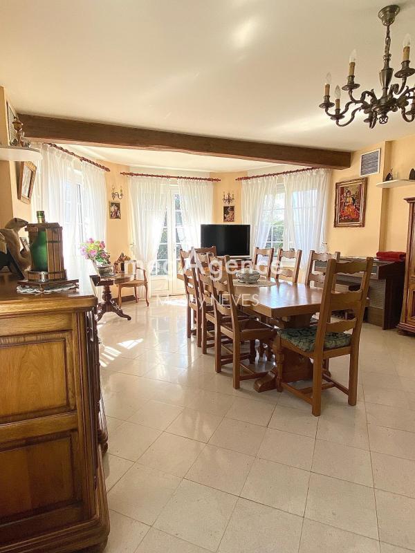 Maison - 147 m² - 5 pièces