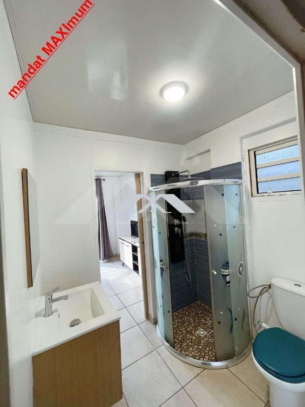 Villa - 100 m² - 10 pièces