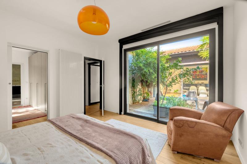 Maison contemporaine - 197 m² - 5 pièces