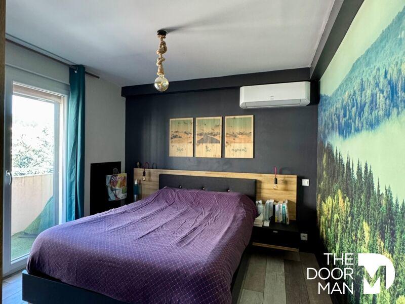 Appartement - 77 m² - 3 pièces