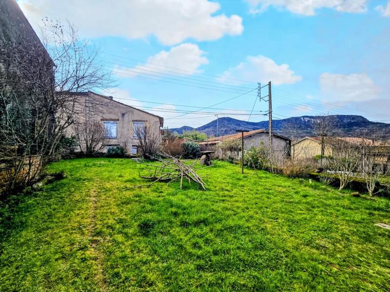 Maison - 142 m² - 7 pièces