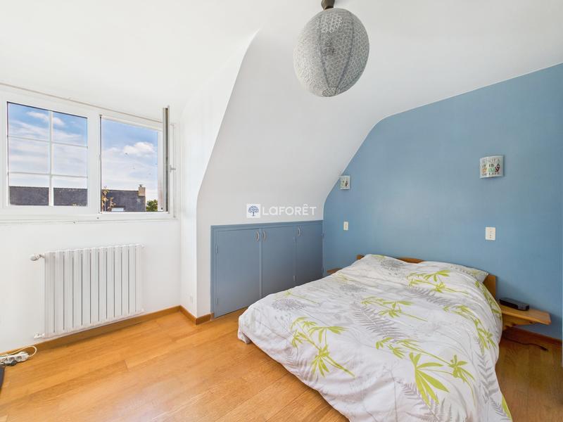 Maison traditionnelle - 105 m² - 6 pièces