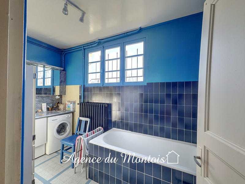 Maison - 183 m² - 7 pièces