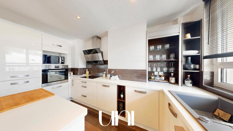 Appartement - 105 m² - 3 pièces