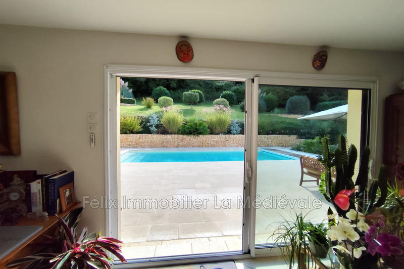 Maison - 190 m² - 9 pièces