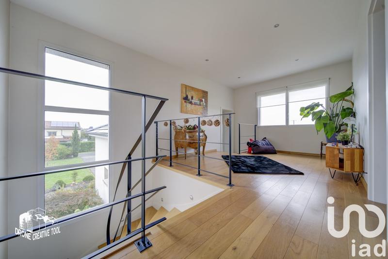 Maison - 294 m² - 10 pièces