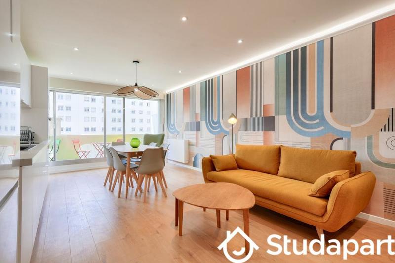 Chambre - 13 m² - 1 pièce