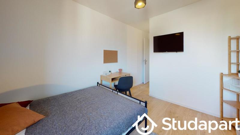 Chambre - 12 m² - 1 pièce