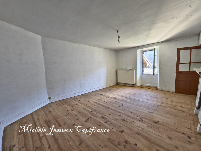 Maison - 346 m² - 6 pièces