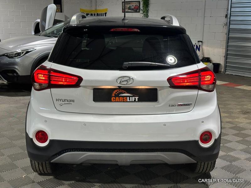 Hyundai i20 1.0 t-Gdi -Black Ride - 11 000 Kms Garantis Premiere Main