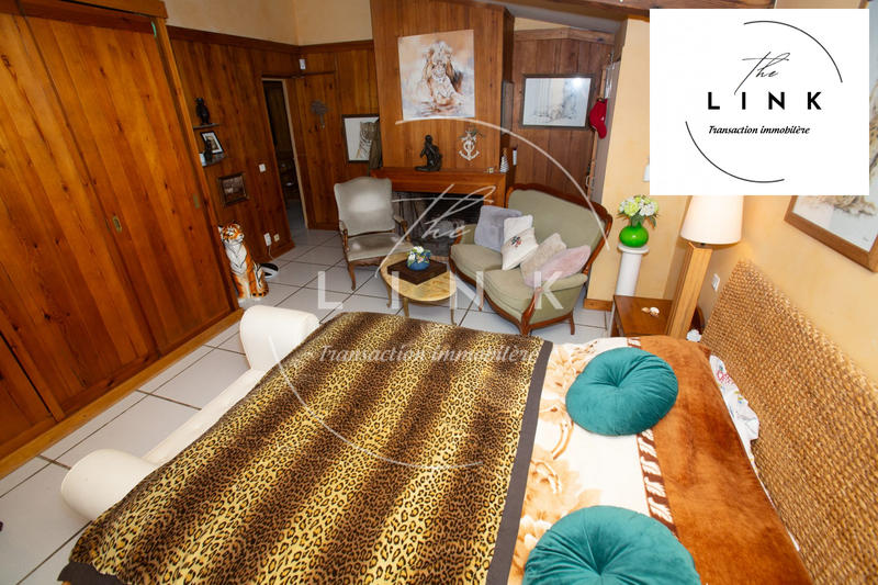 Mas - 330 m² - 9 pièces