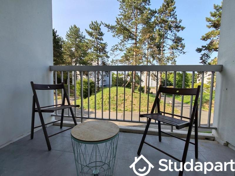 Chambre - 9 m² - 1 pièce