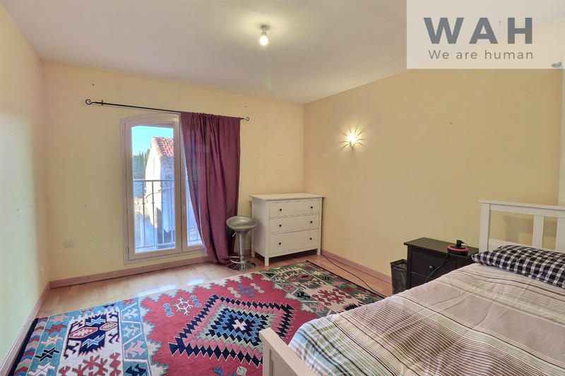 Mas - 200 m² - 5 pièces