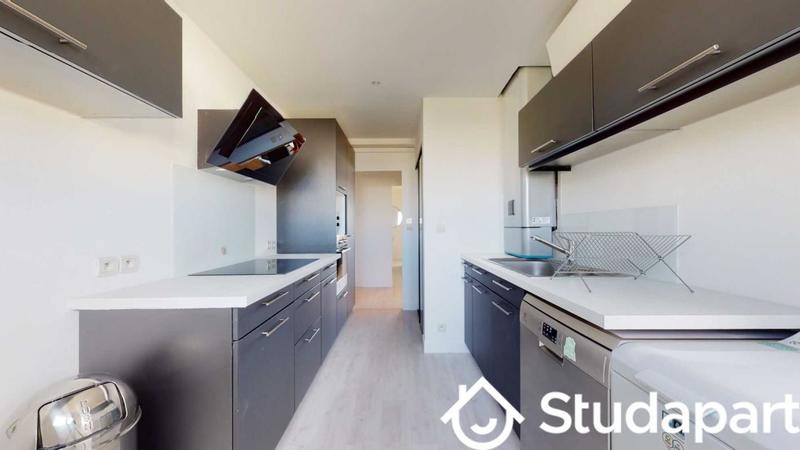 Chambre - 11 m² - 1 pièce