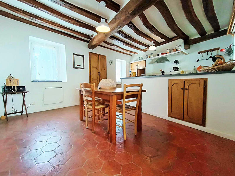 Maison - 200 m² - 9 pièces