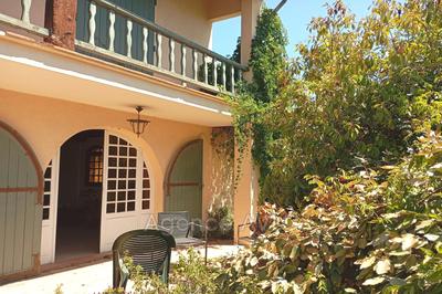 Maison - 202 m² - 5 pièces