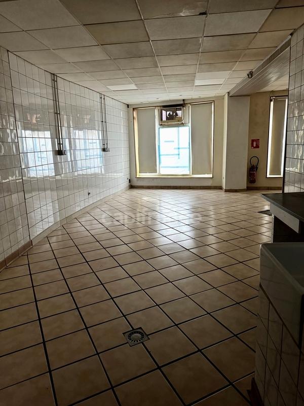 Local commercial - 50 m² - 1 pièce